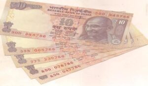क्या आपके पास है 10 रुपए का ये फटा पुराना नोट, मिनटों में बन सकते हैं लखपति