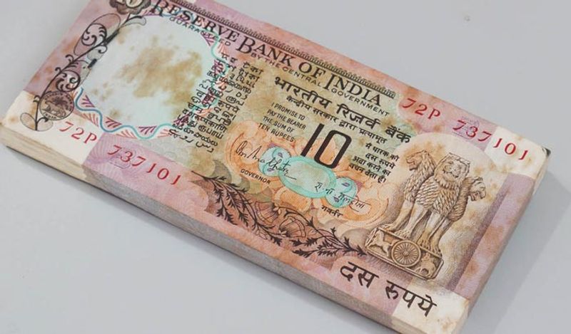 क्या आपके पास है 10 रुपए का ये फटा पुराना नोट, मिनटों में बन सकते हैं लखपति