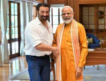जब सनी देओल ने गुस्से में मारने के लिए निकल ली थी चप्पल, जानिए क्या है पूरा मामला