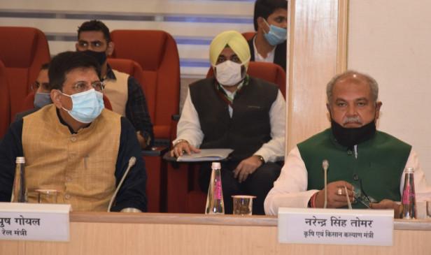बैठक के दौरान किसानों ने ठुकरा दिया सरकार का खाना, बोले- हम अपना खाना साथ लाए हैं