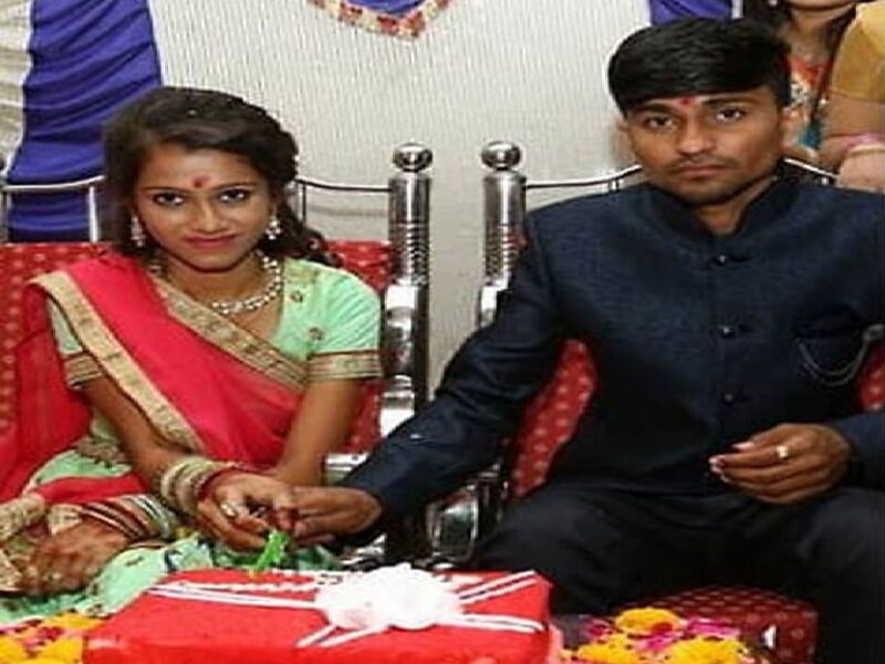 शादी के पहले विकलांग हुई पत्नी, पति ने कहा कुछ भी हो जाए शादी इसी से करूंगा