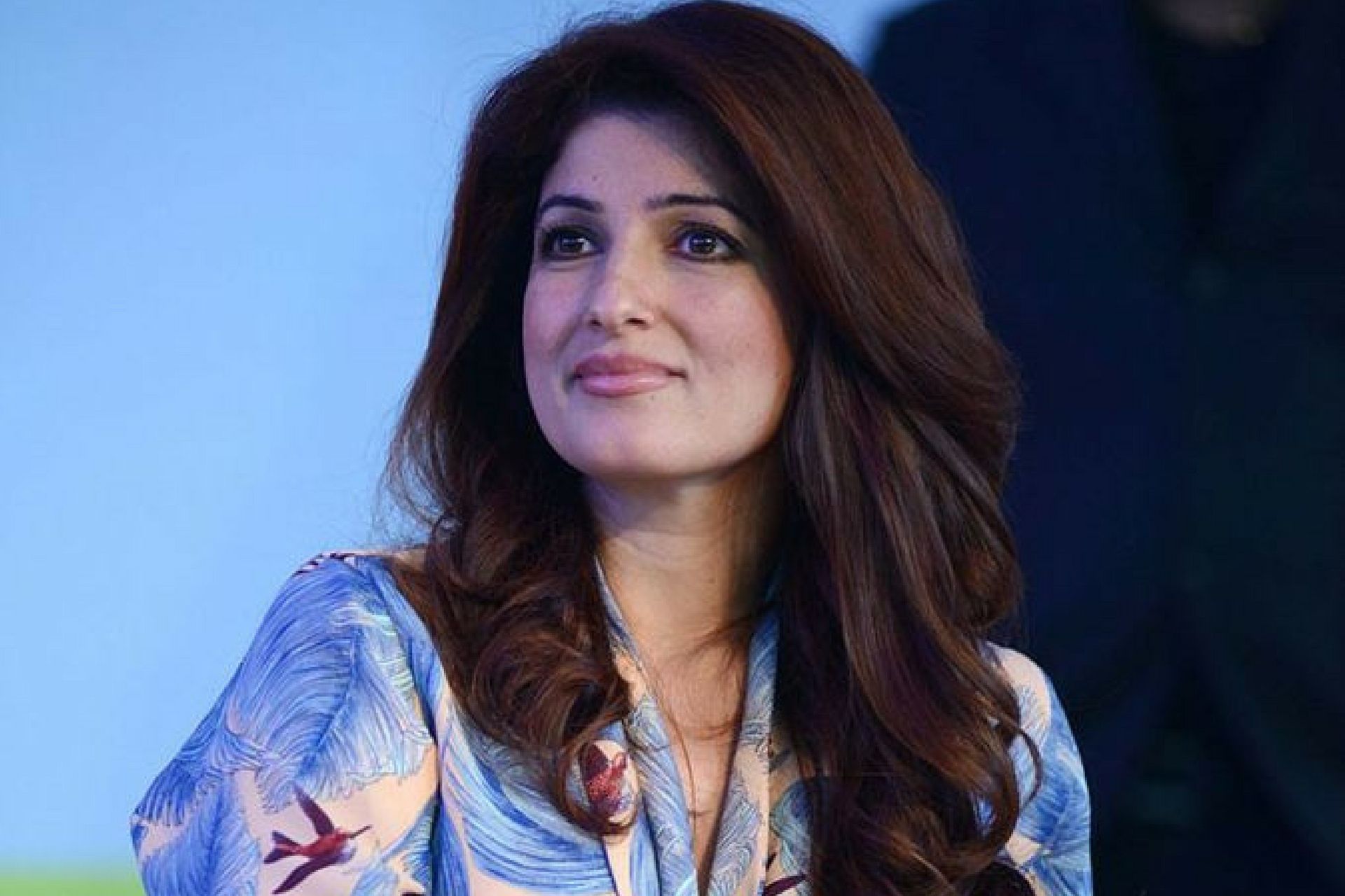बॉलीवुड की ये 10 अभिनेत्रियां करती है साइड बिज़नेस, एक तो एडल्ट टॉयज बेचती हैं