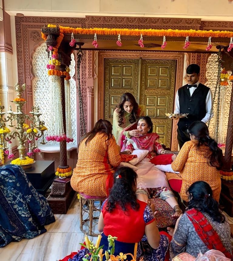 मालाबार हिल्स में जूही चावला के 9 मंजिला आलीशान बंगला, देखे उनके घर की कुछ तस्वीरे