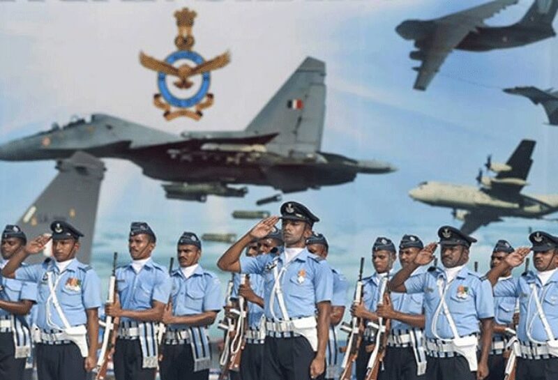 Indian Air Force Recruitment 2021: भारतीय वायुसेना में निकली बंपर भर्ती, जानिए क्या है योग्यता और अंतिम तिथि