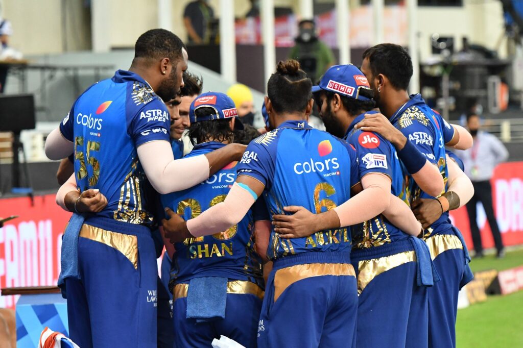 Ipl Auction 2021: खिलाड़ियों को खरीदने में देखें किस टीम के पास है कितना बजट