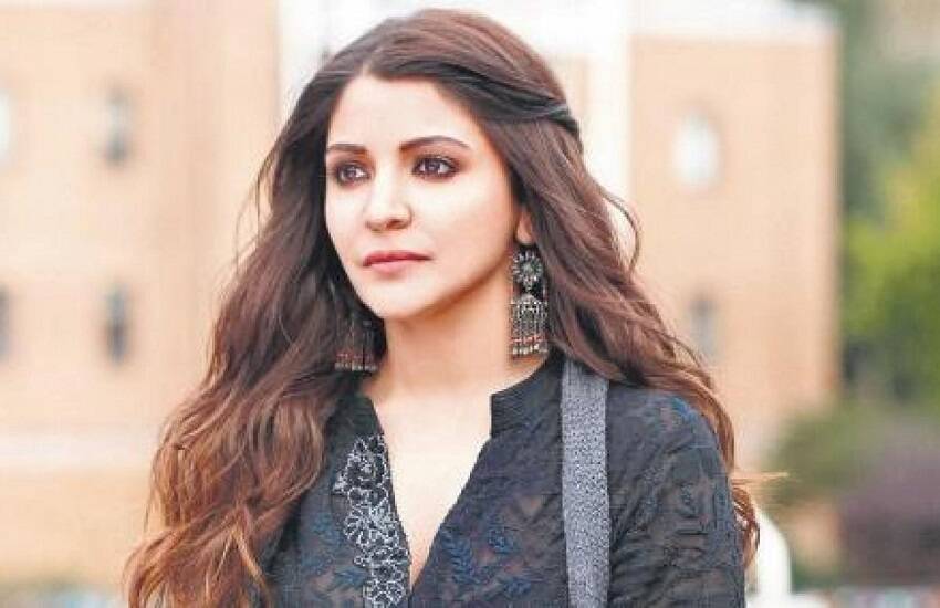 शिल्पा से लेकर लारा तक ये 10 अभिनेत्रियां करती हैं साइड बिजनेस, एक तो बेचती है एडल्ट टॉयज़