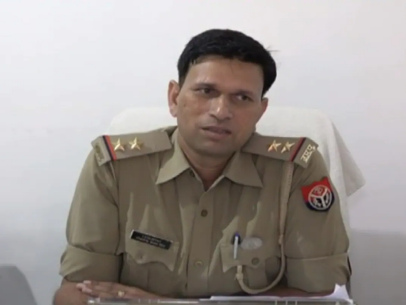 कानपुर: 2 साल से चोरी की गाड़ी चला रहे थे थानेदार, बिकरू कांड में हुए थे घायल