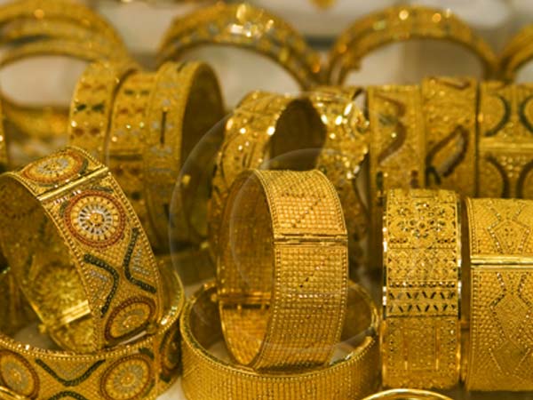 Gold Price Review: 7114 रुपये सस्ता सोने का भाव , चांदी में 10216 रुपये की गिरावट, ये रहेंगे भाव