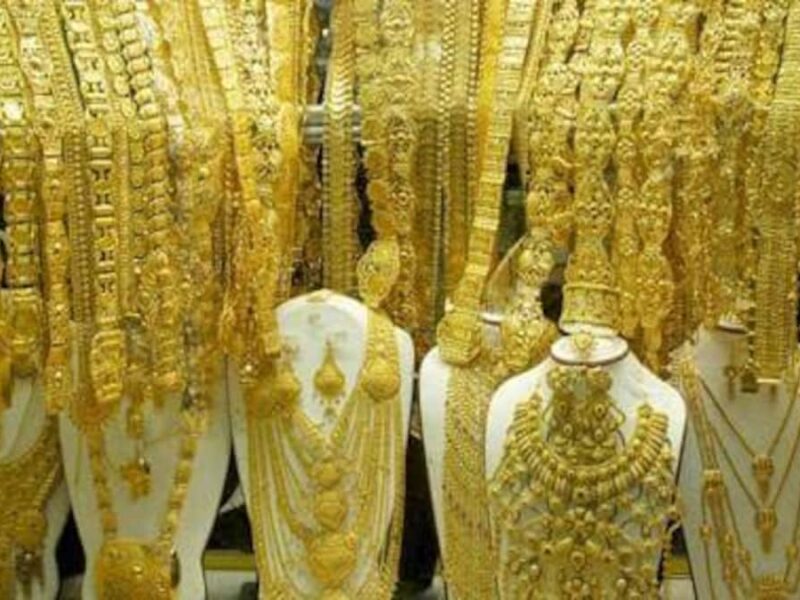 Gold Price Today: सोने-चांदी के भाव में आई भारी गिरावट, ये रहे आज के भाव