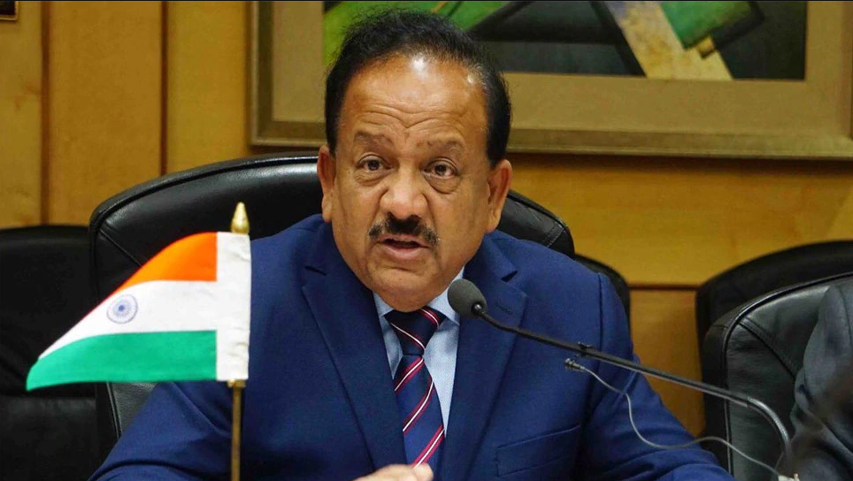 तीन करोड़ कोरोना योद्धाओं को लगेगी फ्री में वैक्सीन, स्वास्थ्य मंत्री हर्षवर्धन ने दी जानकारी