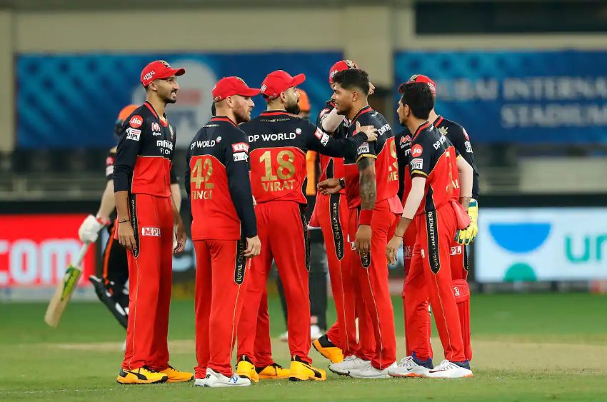 Ipl Auction 2021: खिलाड़ियों को खरीदने में देखें किस टीम के पास है कितना बजट