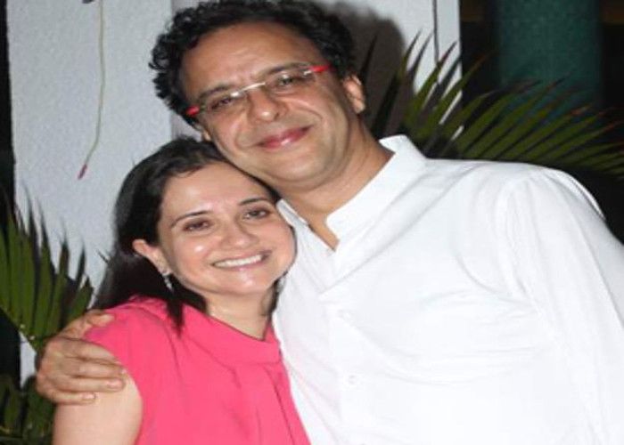 बॉलीवुड के इन अभिनेताओं ने रचाई है एक या दो नहीं बल्कि तीन- तीन शादियां