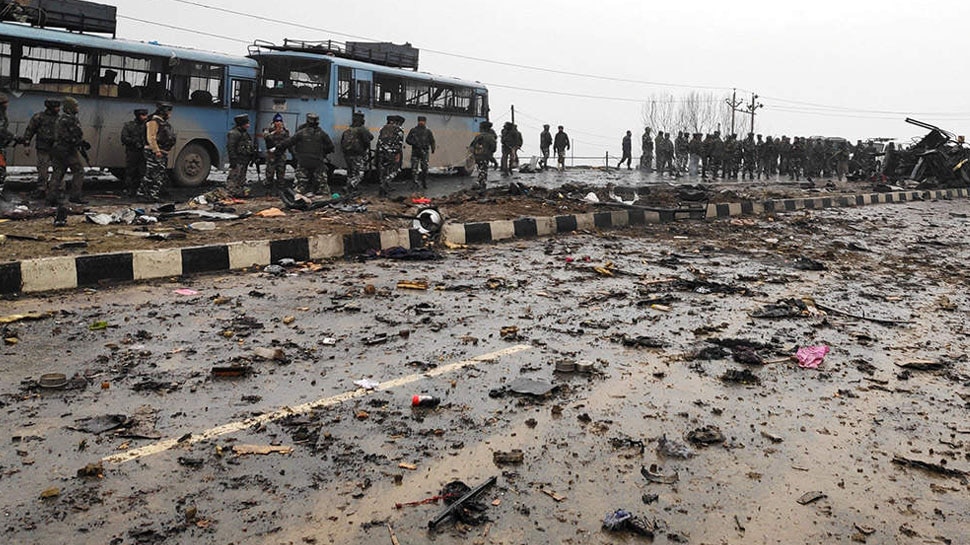 Pulwama Attack: पुलवामा हमले में शहीद बिहार के लाल के परिवार का रो-रो कर बुरा हाल, नहीं मिल रही कोई मदद