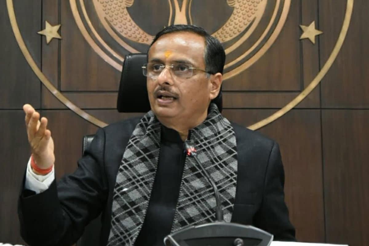 दिनेश शर्मा