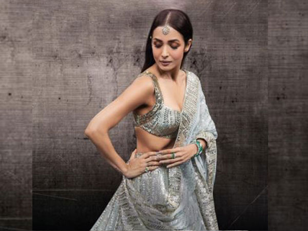 नौकरों को घर के सदस्य का दर्जा देते हैं ये बॉलीवुड सितारे, एक उठाता है पूरा खर्च