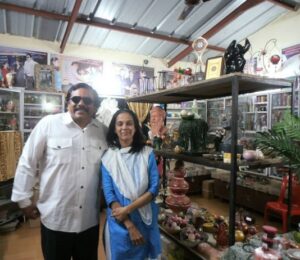 प्रेरणा: बचपन में चली गई आँखों की रौशनी, लोग मारते थे ताना पत्नी की मदद से खड़ा किया करोड़ो का बिजनेस, आज 200 नेत्रहीन लोगों को दी है नौकरी