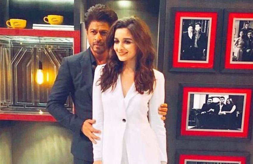 शाहरुख खान ने अपने बेटी के बॉयफ्रेंड को दी धमकी, Kiss किया तो होठ काट दूंगा