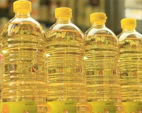 Mustard Oil Price: खानें के तेल के दाम में आई जबरदस्त गिरावट, मात्र इतने रुपये में मिल रहा 1 लीटर सरसों का तेल