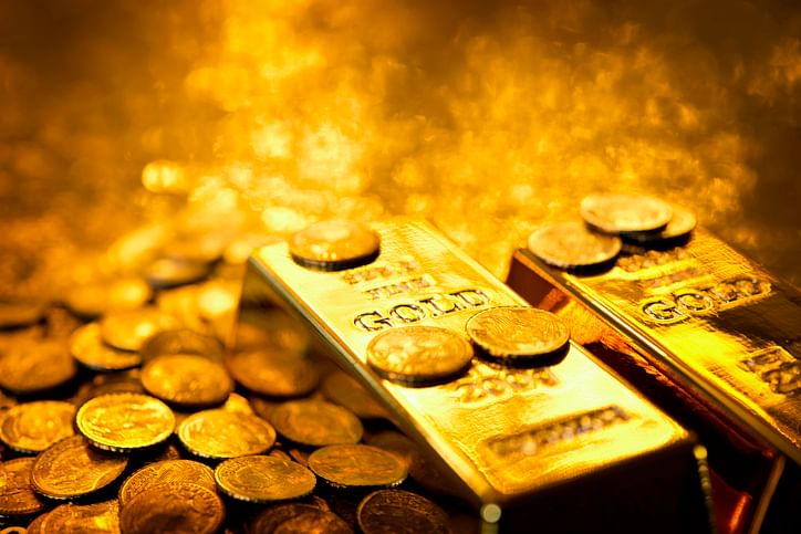 Gold Price: सोने की कीमत में भारी गिरावट, 8500 प्रति 10 ग्राम सस्ता मिल रहा है गोल्ड