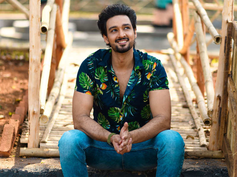 Khatron Ke Khiladi: रोहित शेट्टी, दिव्यांका त्रिपाठी और श्वेता तिवारी समेत अन्य कंटेस्टेंट्स को इतनी भारी भरकम फीस दे रहें हैं मेकर्स! 12 Khatron Ke Khiladi: रोहित शेट्टी, दिव्यांका त्रिपाठी और श्वेता तिवारी समेत अन्य कंटेस्टेंट्स को इतनी भारी भरकम फीस दे रहें हैं मेकर्स!
