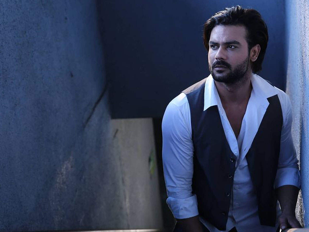 Khatron Ke Khiladi: रोहित शेट्टी, दिव्यांका त्रिपाठी और श्वेता तिवारी समेत अन्य कंटेस्टेंट्स को इतनी भारी भरकम फीस दे रहें हैं मेकर्स! 10 Khatron Ke Khiladi: रोहित शेट्टी, दिव्यांका त्रिपाठी और श्वेता तिवारी समेत अन्य कंटेस्टेंट्स को इतनी भारी भरकम फीस दे रहें हैं मेकर्स!