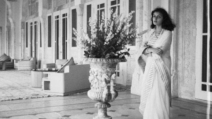 इंदिरा गांधी की वजह से तिहाड़ जेल में 5 महीने तक बंद रही इतिहास की सबसे खूबसूरत महारानी गायत्री देवी
