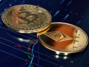 Cryptocurrency क्या है? यह कैसे काम करती है? इसके फायदे और नुकसान क्या हैं? जानिए