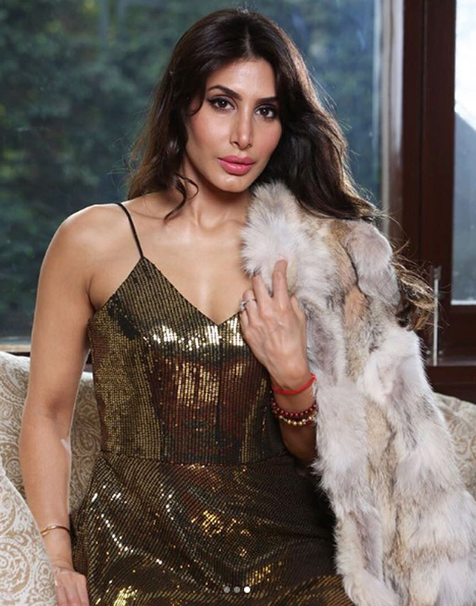 Karishma Kapoor के पति की नई पत्नी है बेहद खूबसूरत, एक्ट्रेस को जलाने के लिए करती है ये काम