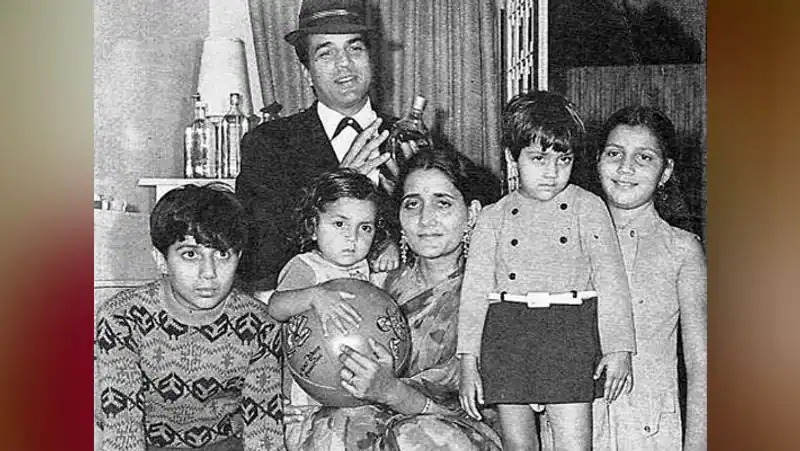 धर्मेंद्र और हेमामलिनी के शादी के बाद प्रकाश कौर बोली थी-&Quot;वो मेरा पहला और आखिरी प्यार है&Quot;