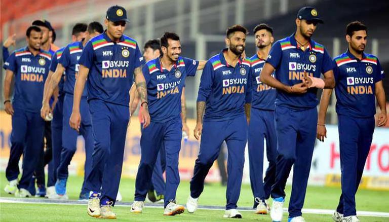 Sl Vs Ind: श्रीलंका के खिलाफ दूसरे वनडे में जीत के बाद दीपक चाहर और राहुल द्रविड़ की हुई तारीफ़, इस खिलाड़ी को टीम से बाहर करने की उठी मांग