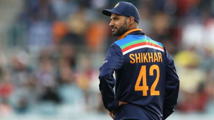 Sl Vs Ind: श्रीलंका के खिलाफ पहले टी20 में मिली जीत के बाद भी खुश नहीं हैं कप्तान शिखर धवन, इन्हें लगाई फटकार