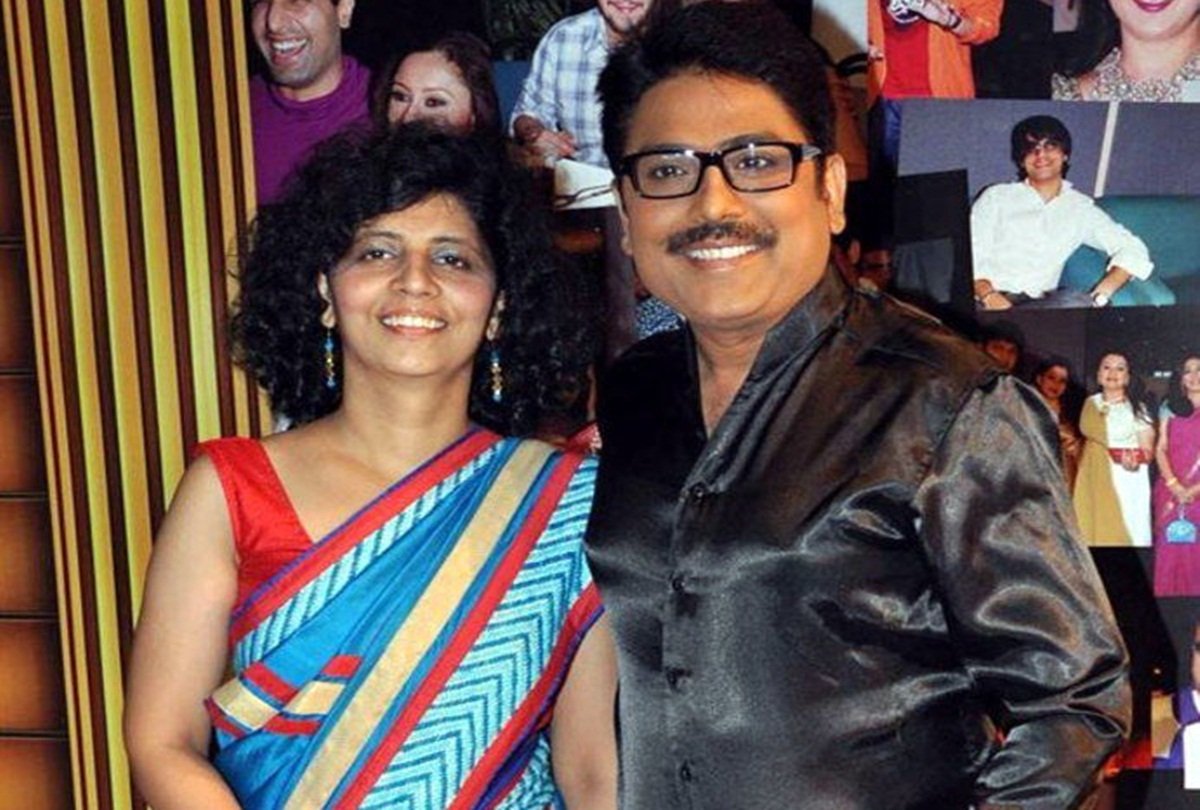 Tmkoc में रियल लाइफ में तारक मेहता की पत्नी है बेहद खूबसूरत, देखें