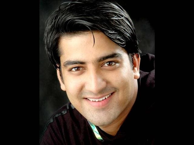 नेहा कक्कड़ को इंडियन आइडल में हराने वाला सिंगर कम उम्र में चल बसा, पीछे छोड़ गया था एक महीने की बेटी !