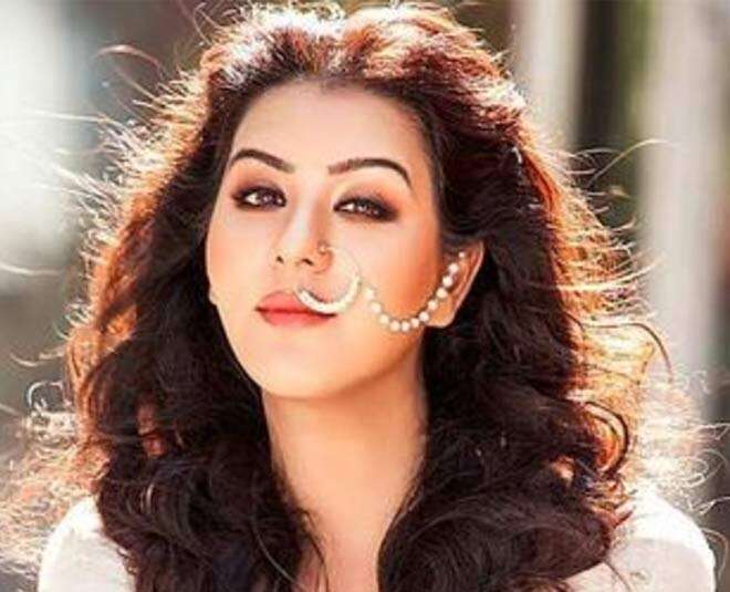 इन अभिनेत्रियों को 40 की उम्र में है दूल्हे का इंतजार, एक की तो कार्ड छपने के बाद टूटी शादी