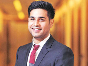 अनिल अंबानी के बेटे जय अनमोल जीते हैं लग्जरी लाइफ, प्राईवेट जेट से करते हैं सफर