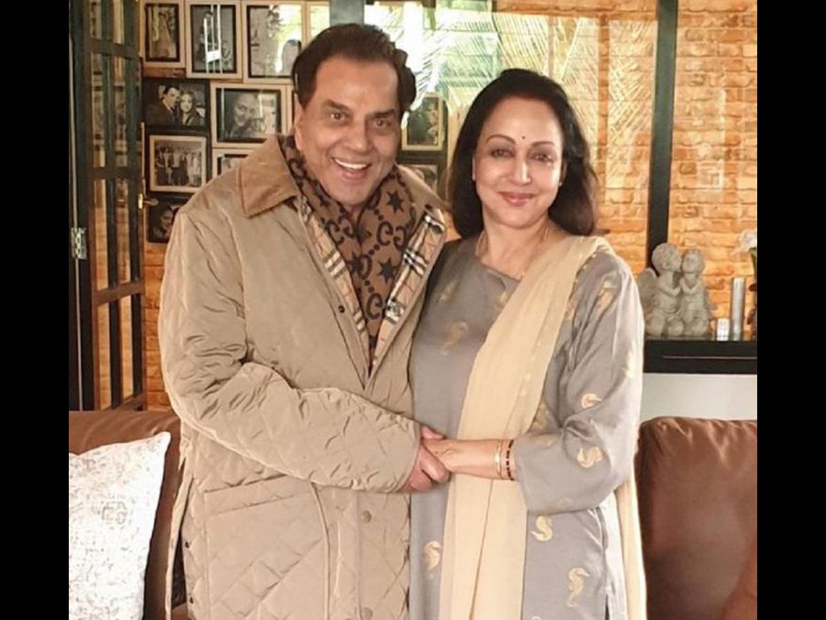 शादी के अगले ही दिन हेमा मालिनी को करना था विधवा का रोल, एक्ट्रेस ने किया कुछ ऐसा सब रह गये हैरान