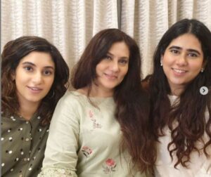 ‘रामायण’ की सीता दीपिका चिखलिया की बेटियां खूबसूरती में मां को देती हैं टक्कर