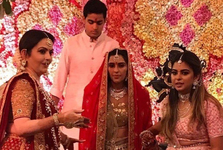 अंबानी खानदान का राजकुमार अब दिखने लगा है ऐसे, पहली बार सामने आई पृथ्वी अंबानी की तस्वीर