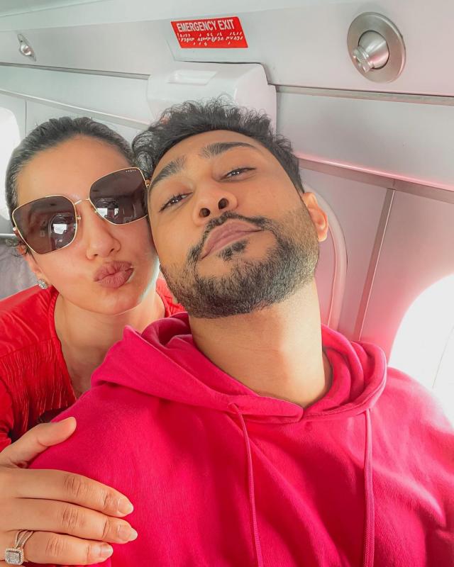 पति संग मालदीव पहुंची गौहर खान, रेड ड्रेस में शेयर की हॉट तस्वीरें