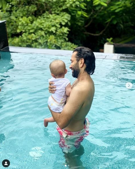 नकुल मेहता ने बेटे की Insta पर शेयर की पहली झलक,  सूफी क्यूटनेस में स्टारकिड्स को दे रहे टक्कर     