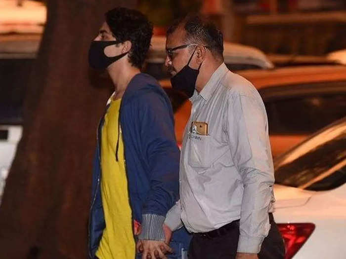 फूट-फूट कर रोती नजर आई गौरी खान बेटे आर्यन को कर रही है Miss, इमोशनल हुए फैंस