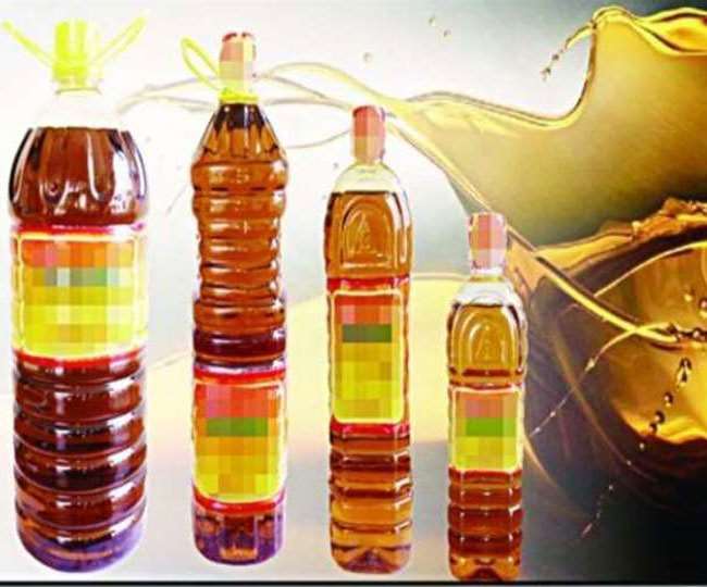 Mustard Oil Price: खरीददारी में ना करें देरी, सरसों तेल की कीमत में आई जबरदस्त गिरावट, जानिए क्या है अब नई कीमत