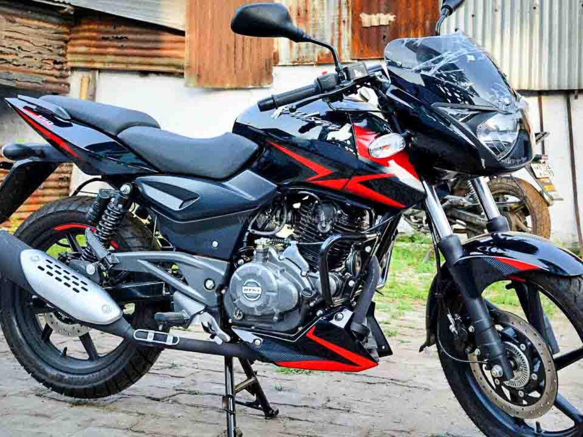 सिर्फ 24000 रुपये में खरीदें Bajaj Pulsar, जानिए कैसे मिलेगा ये सस्ता बाइक खरीदने का ऑफर