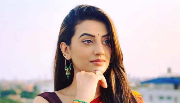 अक्षरा सिंह ने इस सिंगर खिलाफ दर्ज किया था केस, लगाया था ये ऐसा घटिया आरोप...