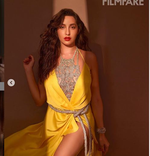 एक बार फिर नोरा फतेही ने पार की बोल्डनेस की सारी हदें, फोटो शेयर कर फैंस के छुड़ाए पसीने