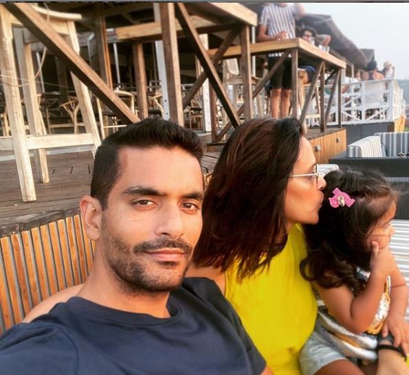 लेबर पेन होने पर भी नेहा धूपिया ने लिए काम से ब्रेक, दर्द में पूरी की फिल्म ‘सनक’ की शूटिंग
