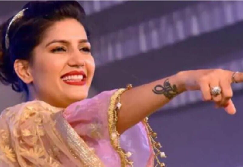 Sapna Choudhary Dance : सपना चौधरी ने इस पंजाबी गाने डांस कर मचाया धमाल, कुछ ही देर में वीडियो को मिले इतने व्यूज