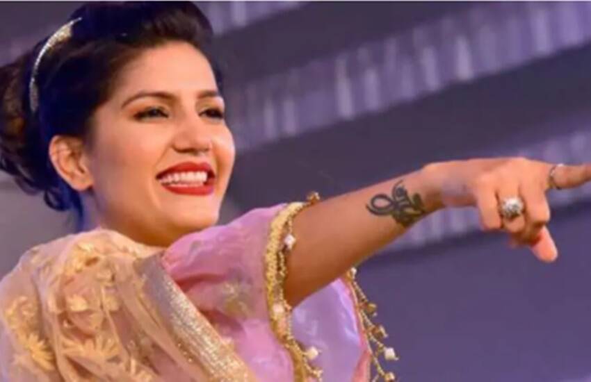 Sapna Choudhary Dance : सपना चौधरी ने इस पंजाबी गाने डांस कर मचाया धमाल, कुछ ही देर में वीडियो को मिले इतने व्यूज