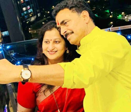 इन स्टार्स विलेन की पत्नियों के आगे ये हीरोईनें लगती हैं फींकी, लेकिन लाइमलाइट से रहती हैं दूर