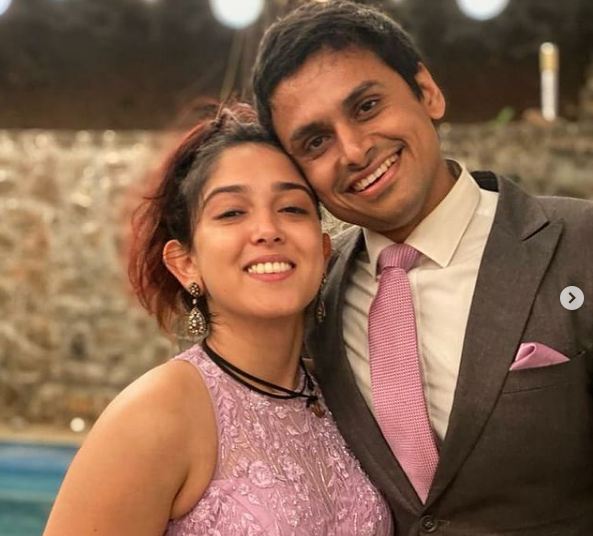 इरा खान ने बॉयफ्रेंड नुपुर शिखरे के हाथ पर बनाया टैटू, फातिमा सना शेख ने किया ऐसा कॉमेंट